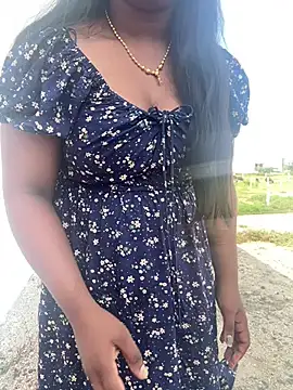 Dhiyapink online show from December 9, 8:00 am