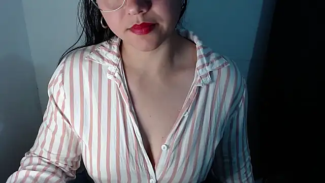 Snapshot of lizbodu chatting on January 11, 12:04 am lizbodu online show from January 11, 12:04 am