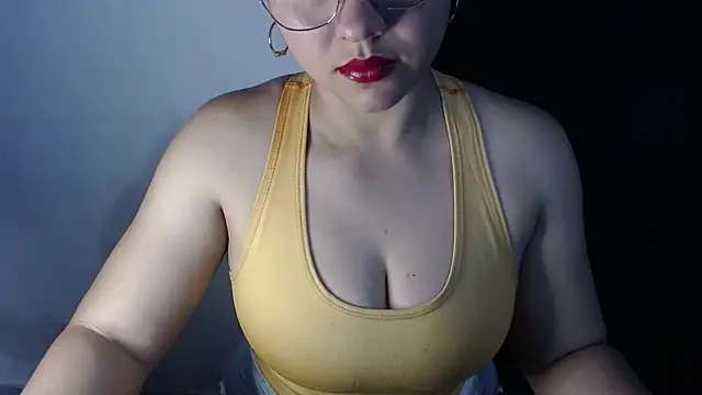 Snapshot of lizbodu chatting on March 9, 11:42 pm lizbodu online show from March 9, 11:42 pm