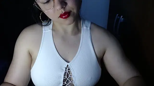 Snapshot of lizbodu chatting on June 4, 10:16 pm lizbodu online show from June 4, 10:16 pm