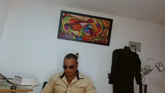 Snapshot of hardrock982 chatting on June 19, 1:26 pm hardrock982 online show from June 19, 1:26 pm