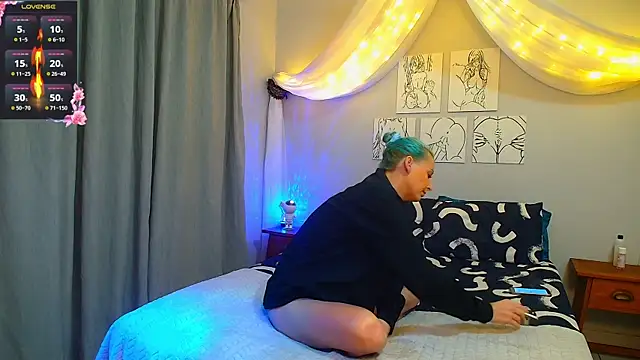 BEASTintheBEAUTY online show from February 17, 7:10 pm