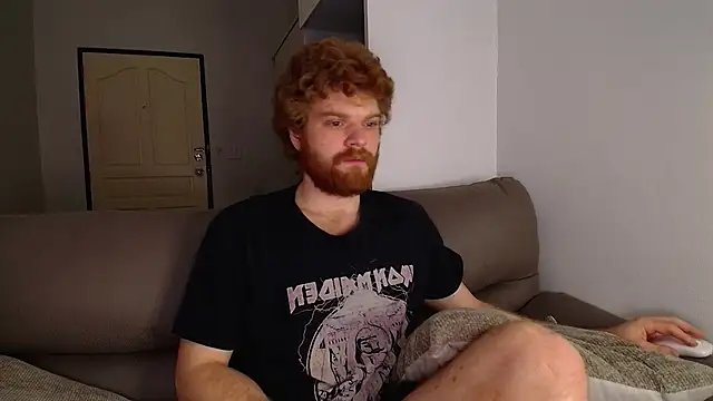 Snapshot of kinkypumpkinboy chatting on February 15, 7:51 am kinkypumpkinboy online show from February 15, 7:51 am