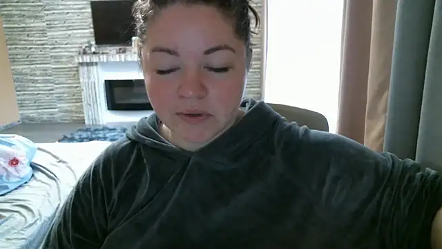 cute  cherry online show from March 10, 7:53 am