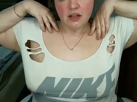 cute  cherry online show from March 10, 10:02 pm