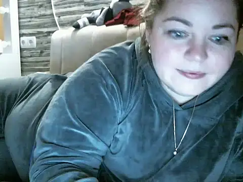 cute  cherry online show from March 11, 6:19 pm