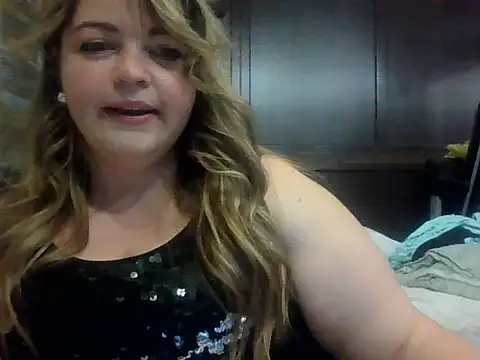 Snapshot of cute__cherry chatting on July 5, 6:15 pm cute cherry online show from July 5, 6:15 pm