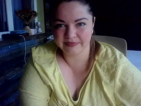 Snapshot of cute__cherry chatting on July 10, 8:07 am cute cherry online show from July 10, 8:07 am