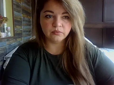 Snapshot of cute__cherry chatting on July 17, 7:48 am cute cherry online show from July 17, 7:48 am