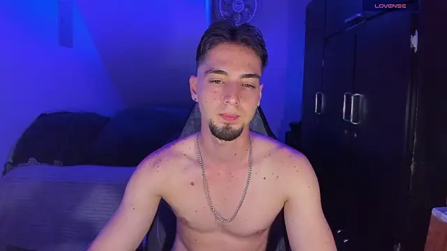 Alex smith00 online show from February 5, 10:03 pm