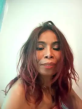 Snapshot of AmyVR chatting on November 8, 1:50 am AmyVR online show from November 8, 1:50 am