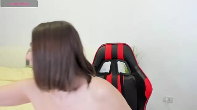 itsmekarina online show from March 12, 5:08 pm