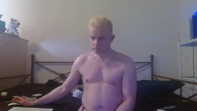 Snapshot of Dragonnyc@xh chatting on February 6, 5:25 am Dragonnycxh online show from February 6, 5:25 am