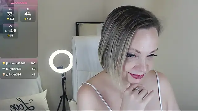 Tilly Eliot online show from March 5, 12:38 am