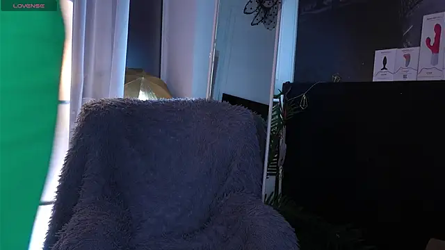 SofiaFoster  online show from January 18, 6:17 am