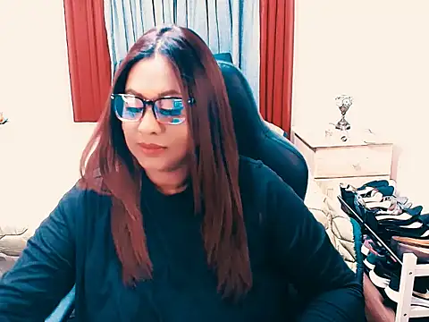 Snapshot of Indianlust69 chatting on April 4, 11:46 pm Indianlust69 online show from April 4, 11:46 pm