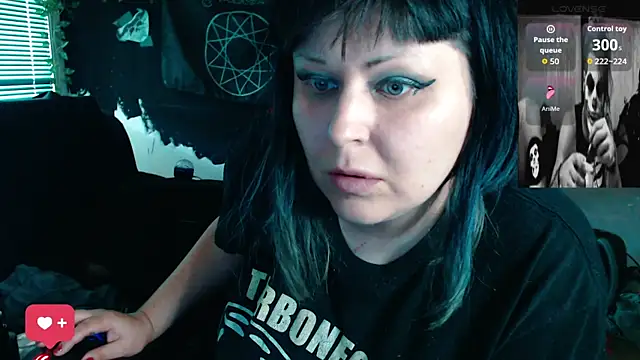 Snapshot of Psychobitch7 chatting on June 13, 12:03 pm Psychobitch7 online show from June 13, 12:03 pm