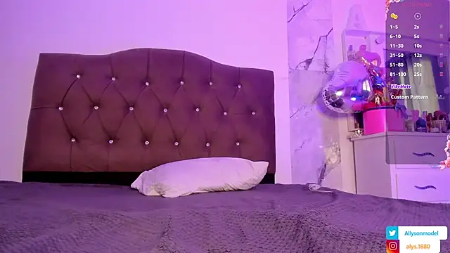 alysson 18 online show from February 10, 1:04 pm