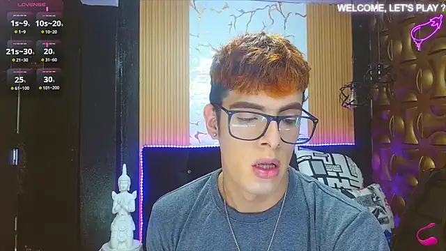 Snapshot of angel_sexyevil chatting on October 24, 12:34 pm angel sexyevil online show from October 24, 12:34 pm