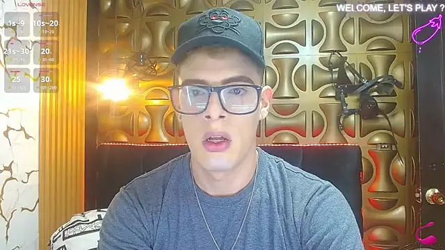 Snapshot of angel_sexyevil chatting on November 6, 12:17 pm angel sexyevil online show from November 6, 12:17 pm