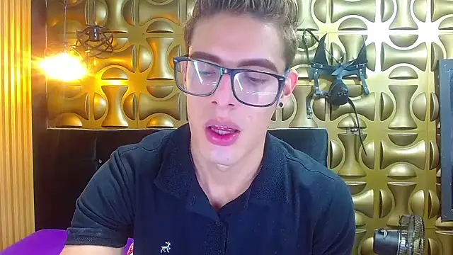 Snapshot of angel_sexyevil chatting on November 23, 12:27 pm angel sexyevil online show from November 23, 12:27 pm