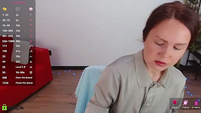 Snapshot of VickyGolden chatting on May 25, 5:13 am VickyGolden online show from May 25, 5:13 am