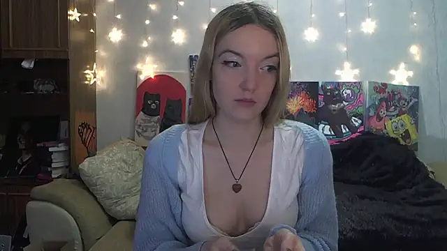 SecretSophia online show from February 19, 4:22 pm