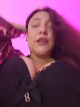 VickyHoult online show from May 2, 12:48 am