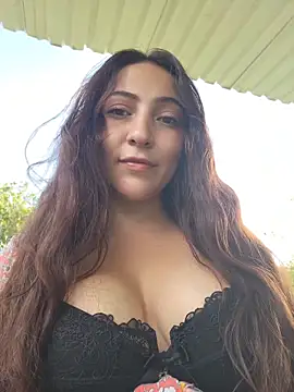 Snapshot of VickyHoult chatting on June 4, 9:32 pm VickyHoult online show from June 4, 9:32 pm