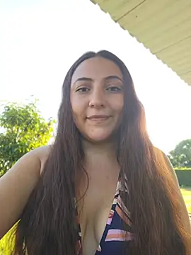 Snapshot of VickyHoult chatting on June 6, 9:52 pm VickyHoult online show from June 6, 9:52 pm