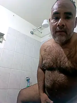 Snapshot of PhillDrake11 chatting on February 23, 4:43 am PhillDrake11 online show from February 23, 4:43 am