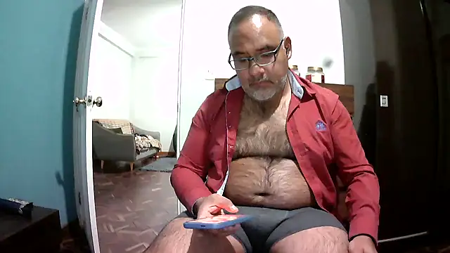 Snapshot of PhillDrake11 chatting on March 16, 11:31 pm PhillDrake11 online show from March 16, 11:31 pm