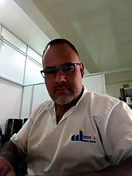 Snapshot of PhillDrake11 chatting on March 25, 7:53 pm PhillDrake11 online show from March 25, 7:53 pm
