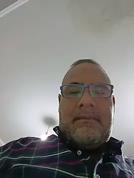 Snapshot of PhillDrake11 chatting on July 9, 11:53 pm PhillDrake11 online show from July 9, 11:53 pm