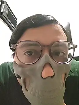 HardestPepe online show from March 22, 7:34 am