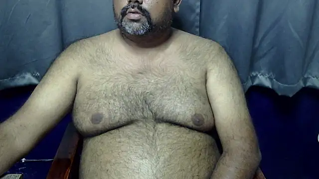 hairysubcub 70 online show from April 7, 7:42 am