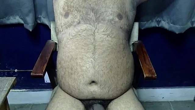 Snapshot of hairysubcub_70 chatting on June 21, 6:38 am hairysubcub 70 online show from June 21, 6:38 am