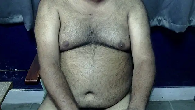 Snapshot of hairysubcub_70 chatting on June 25, 5:12 am hairysubcub 70 online show from June 25, 5:12 am