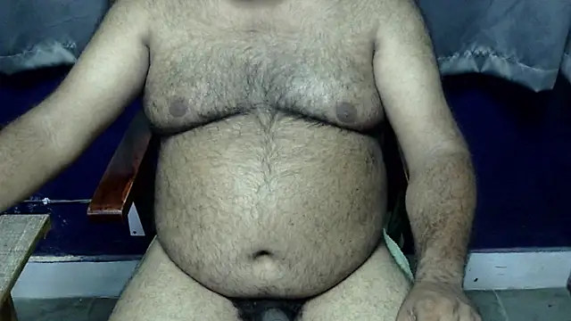 Snapshot of hairysubcub_70 chatting on July 19, 6:00 pm hairysubcub 70 online show from July 19, 6:00 pm