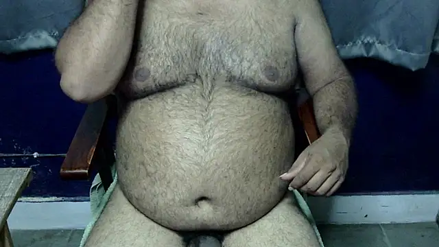 Snapshot of hairysubcub_70 chatting on July 22, 4:54 pm hairysubcub 70 online show from July 22, 4:54 pm