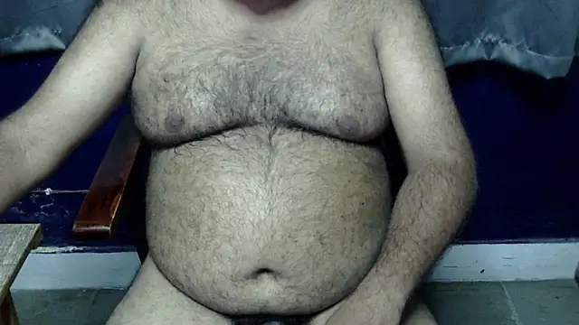 Snapshot of hairysubcub_70 chatting on July 28, 4:39 pm hairysubcub 70 online show from July 28, 4:39 pm