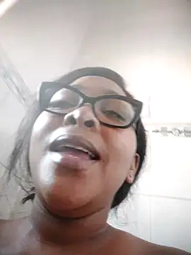 Snapshot of sexyTHANDO chatting on January 30, 2:15 pm sexyTHANDO online show from January 30, 2:15 pm