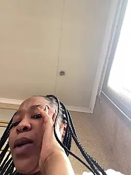 sexyTHANDO online show from February 18, 10:00 am