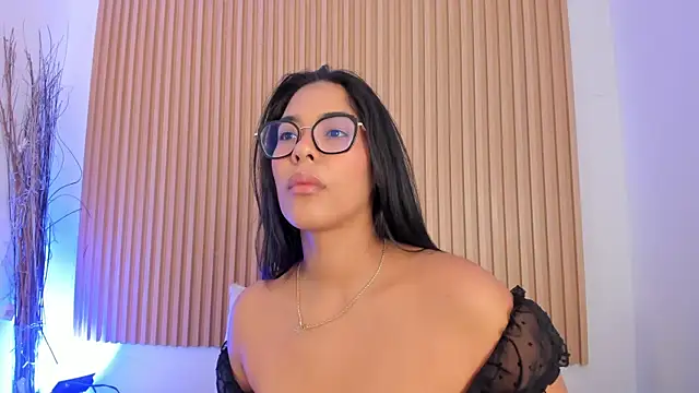 Snapshot of GenesisRuiz chatting on June 8, 12:38 pm GenesisRuiz online show from June 8, 12:38 pm