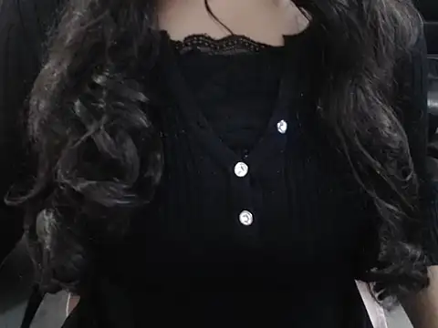 Snapshot of Mahikhanna_ chatting on January 7, 6:56 pm Mahikhanna online show from January 7, 6:56 pm