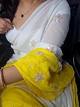 Snapshot of aliyaah_singh chatting on October 8, 6:16 pm aliyaah singh online show from October 8, 6:16 pm