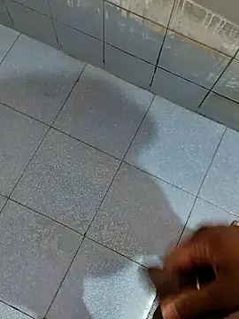 dinesh682 online show from October 23, 10:41 pm