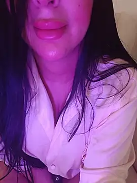 Snapshot of Queen_sousou chatting on July 9, 11:47 am Queen sousou online show from July 9, 11:47 am