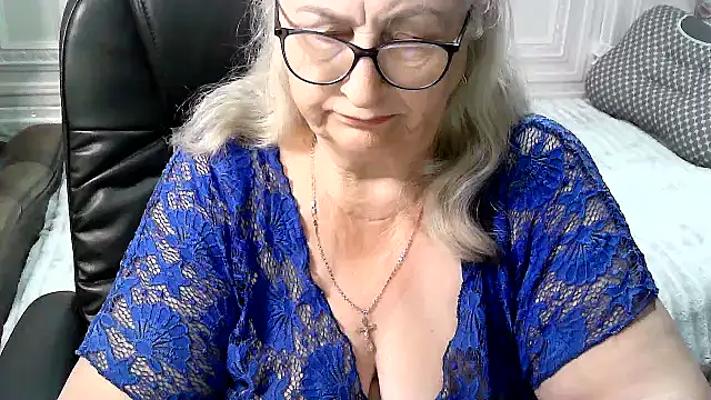 Snapshot of LolkaAlyss chatting on May 31, 5:15 am LolkaAlyss online show from May 31, 5:15 am