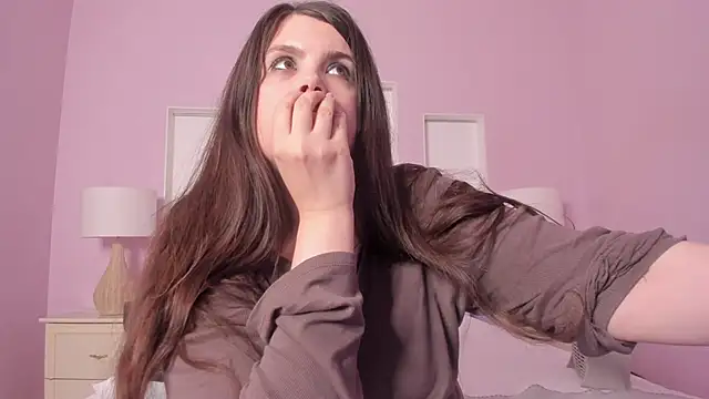 BattyMoll online show from December 21, 3:41 pm